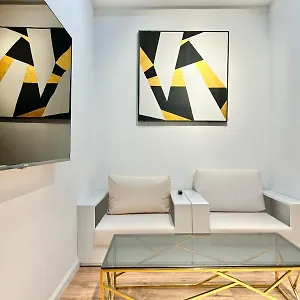 Center - Next To -2br Тбилиси